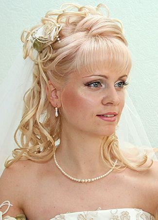 http://newwoman.ru/pic29/wedding_hairdress_61.jpg