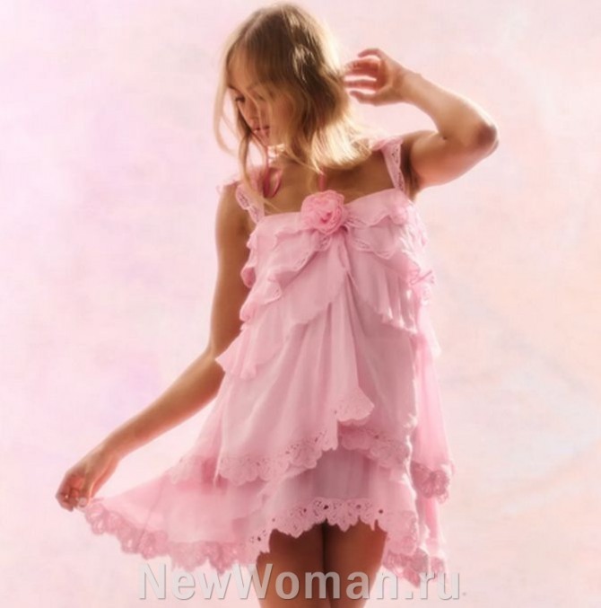 выпускное короткое платье розового цвета